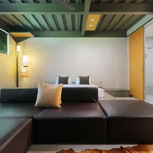 clio-apartment.ubudhotelsnow.com/